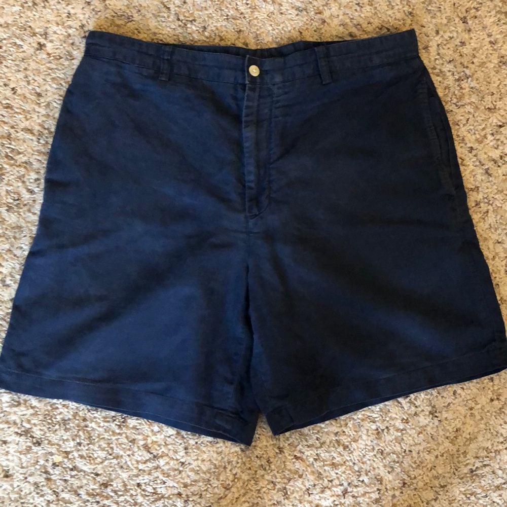 Men’s vineyard vines navy linen shorts